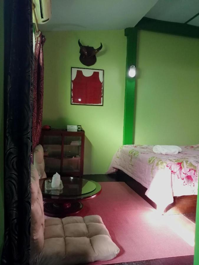 Baan Tepa Boutique House Bed & Breakfast Bangkok Ngoại thất bức ảnh