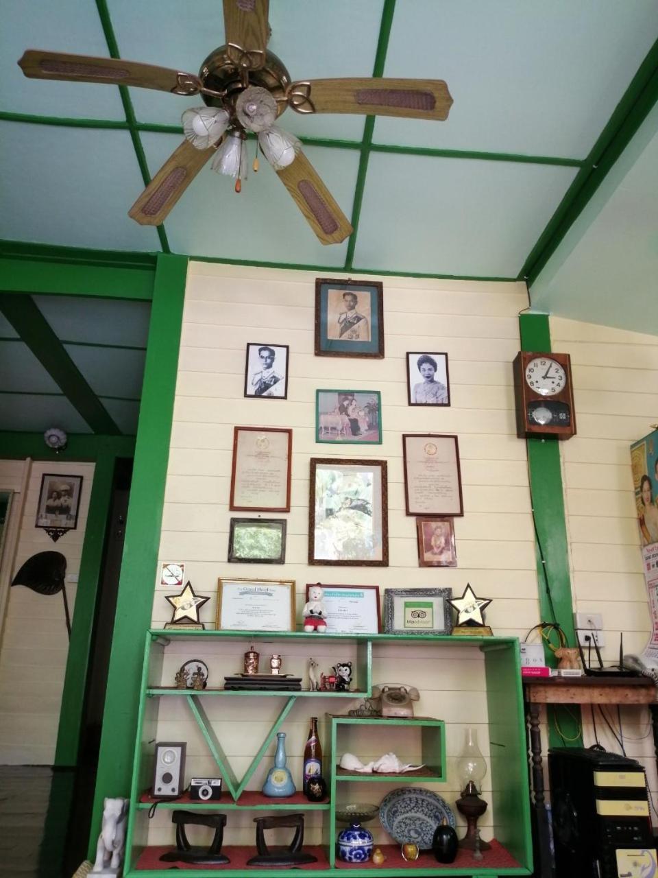 Baan Tepa Boutique House Bed & Breakfast Bangkok Ngoại thất bức ảnh