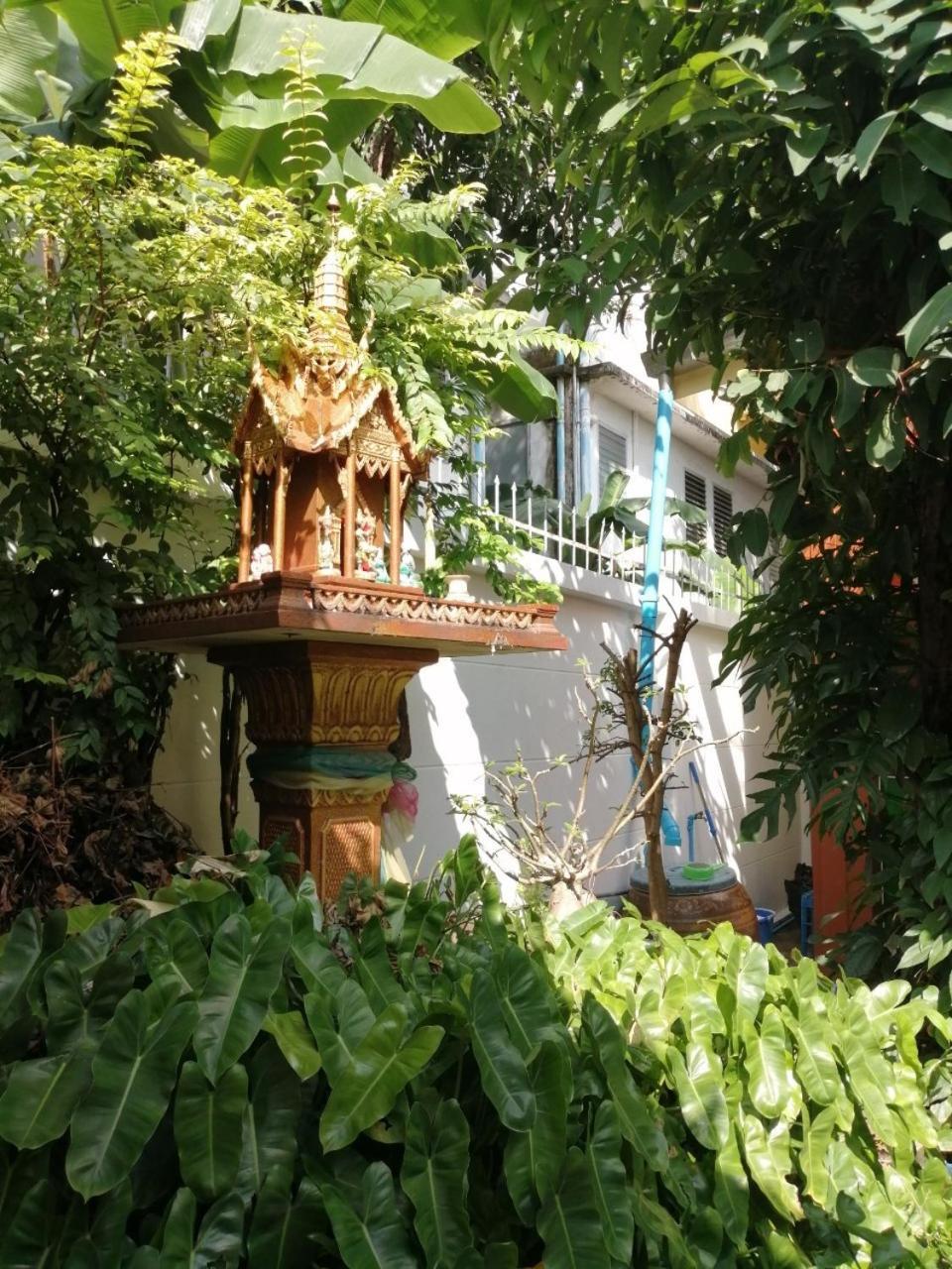 Baan Tepa Boutique House Bed & Breakfast Bangkok Ngoại thất bức ảnh