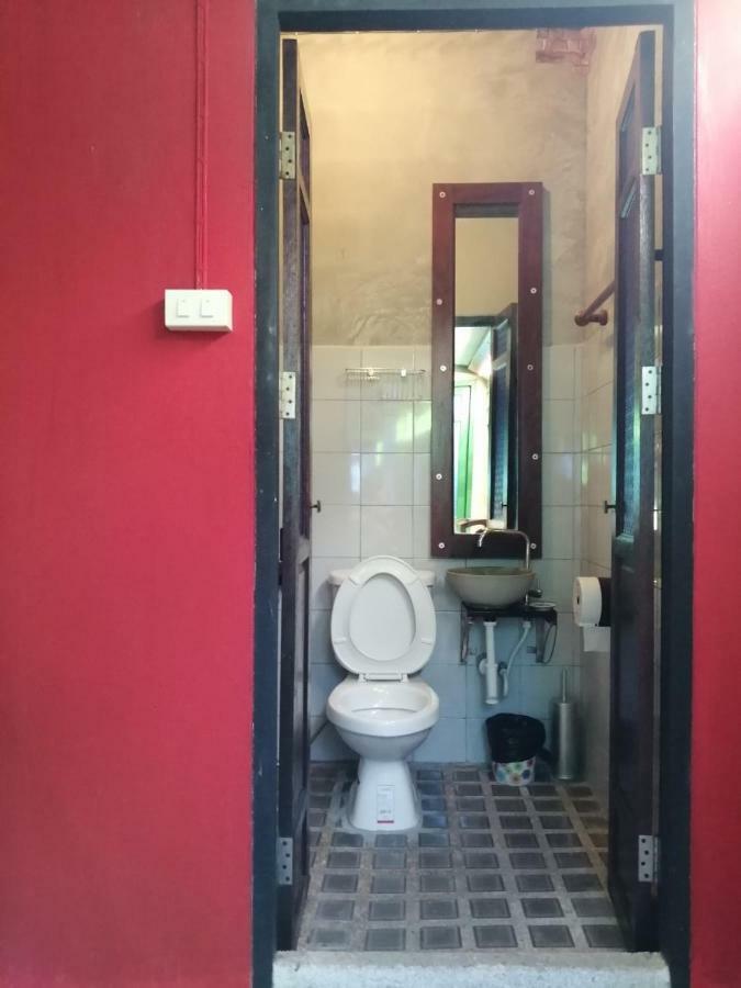 Baan Tepa Boutique House Bed & Breakfast Bangkok Ngoại thất bức ảnh